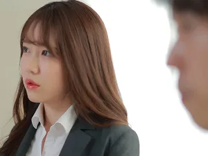 Tính khí Hoàng gia Chị em thực sự Đồng tính nữ Đơn Hiển thị Cơ thể mềm mại Thảm tập yoga Một từ Ngựa Nhiều bộ quần áo gợi cảm Ăn mặc từ