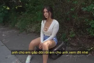 Bị nhốt trong căn phòng ngập rác với tên thất nghiệp biến thái
